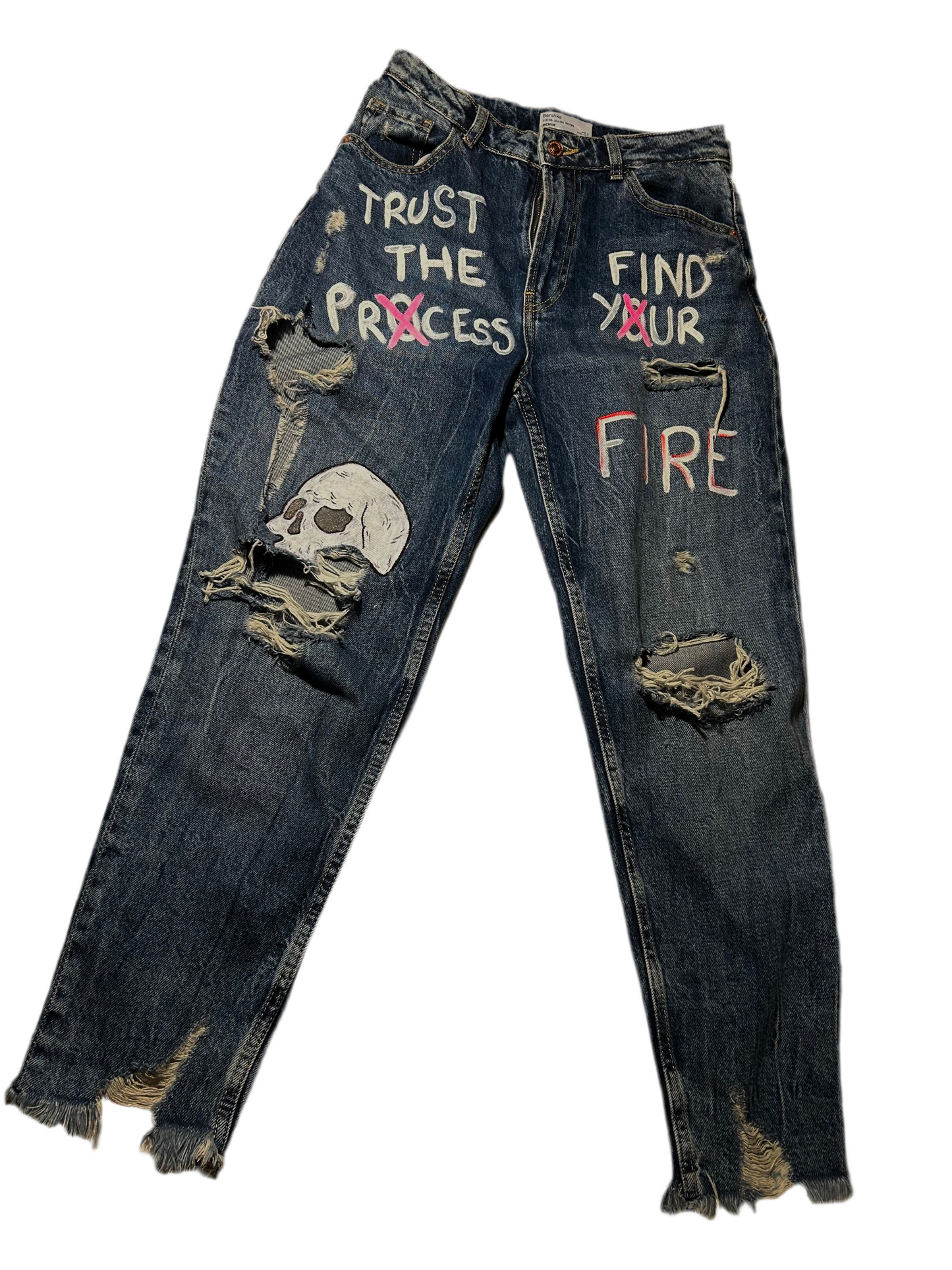 A) custom sui TUOI jeans